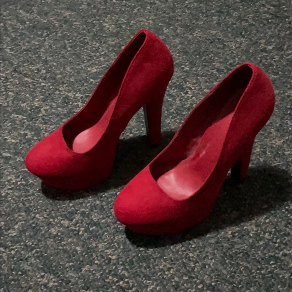 Charlotte Russe Pumps